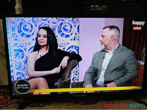 Favorit tv led 32dn4m3t2a-44hd smart