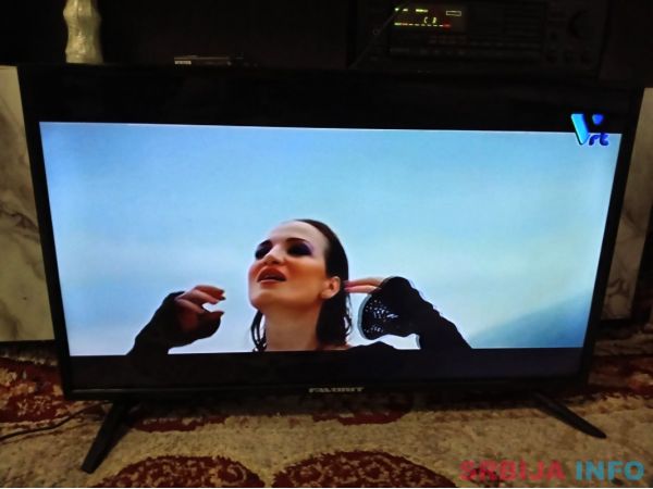 Favorit tv led 32dn4m3t2a-44hd smart