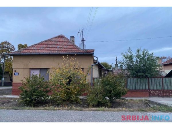 Prodajem kuću u Bečeju