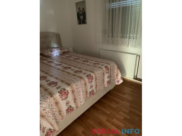 Prodajem kucu u Vrbovnu
