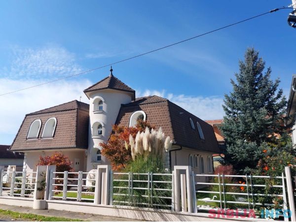 Kuca Novi Sad kod Lipovog Gaja