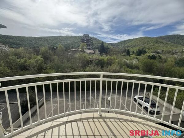 Savr&scaron;en stan za odmor i život u Sokobanji-novogradnja, 2 terase, parking