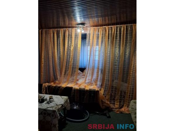 Prodajem kuću u selu Iđo&scaron;-Kikinda