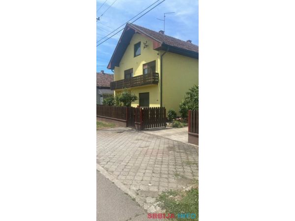 Kuća na prodaju Laćarak-Sremska Mitrovica