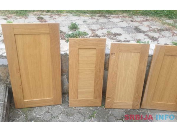 Prodajem 2000 m2 hrastovih vratanca za kuhinje, ormare itd