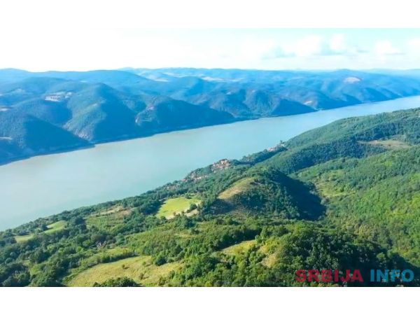 Đerdap - 11 hektara raja sa pogledom na Dunav