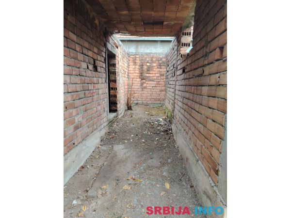 Kuća u Sremskoj Mitrovici, 70m2