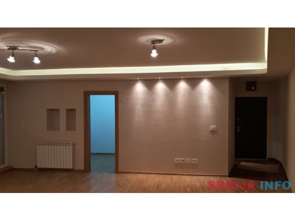 Stan na prodaju-Brace Jerkovic 78m2+15m2 terasa