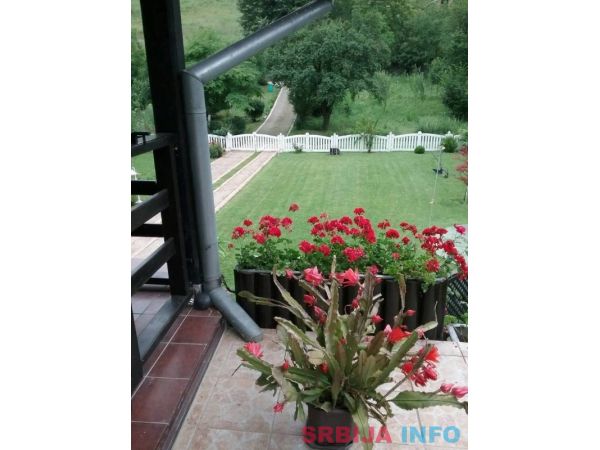 Prodajem kucu na Fruskoj Gori, Kaludjerica-Cerevic