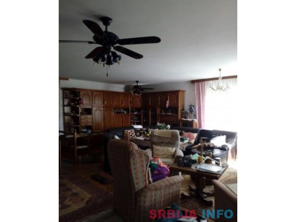 Luksuzna kuca na Umcarima-Beograd