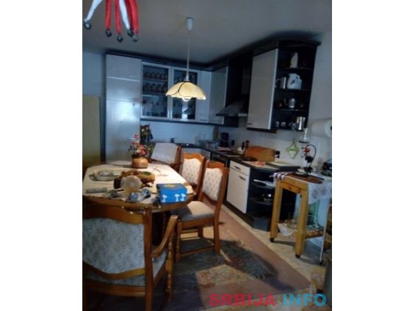 Luksuzna kuca na Umcarima-Beograd