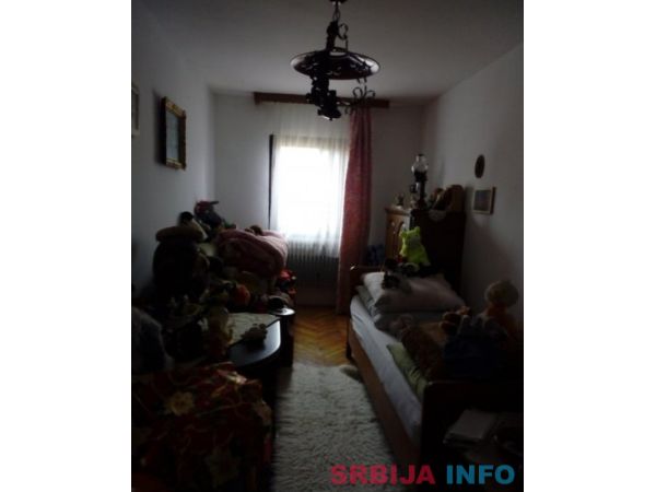 Luksuzna kuca na Umcarima-Beograd