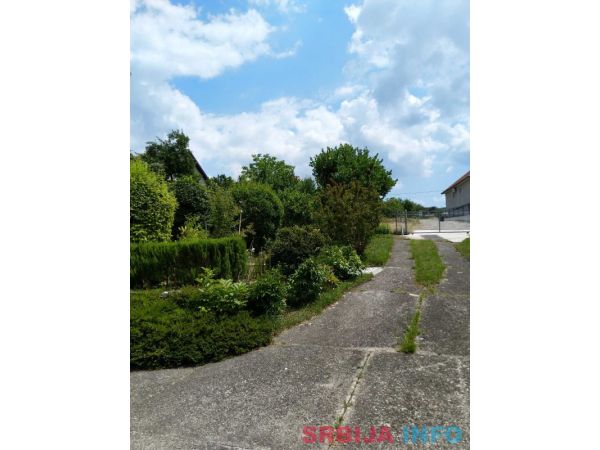 Prodajem kucu u Vrnjackoj Banji