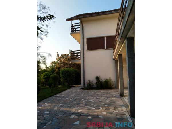 Prodajem kucu u Vrnjackoj Banji