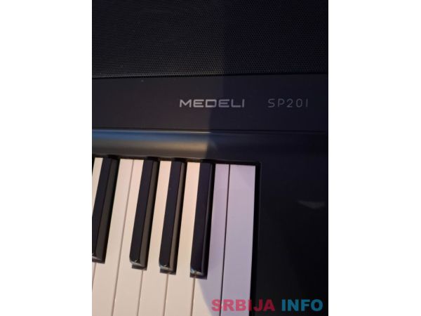 Na prodaju električni klavir, MEDELI SP201 