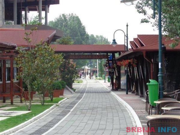 Odmor na Dunavu u borovoj &scaron;umi, povoljno