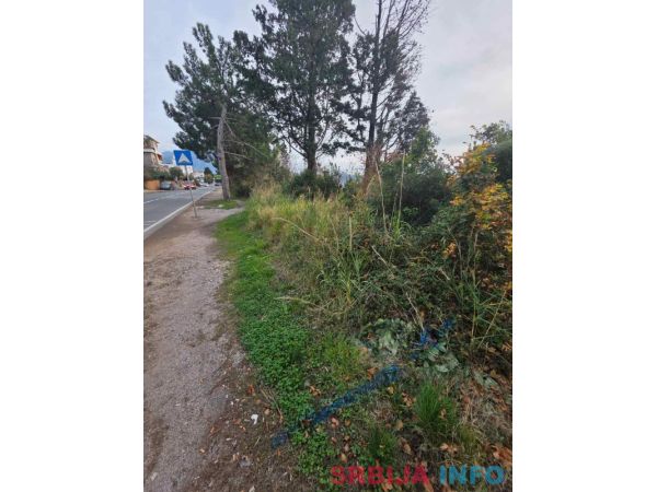 Prodajem plac 804 m2 pored mora Bar