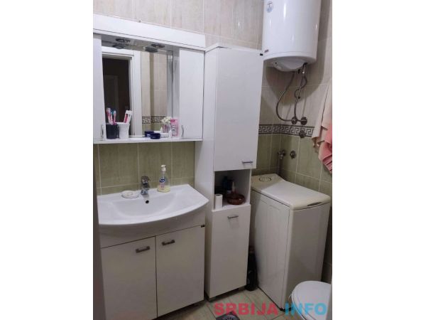 Prodaje se namesten stan od 45m2 u Novom Sadu