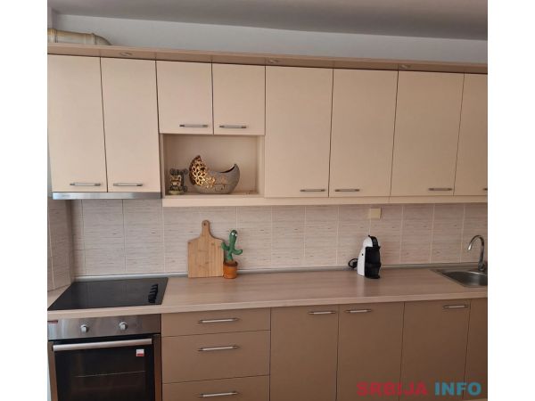 Požarevac, &Scaron;iri centar, dvoiposoban, 74 m&sup2; - TOP!
