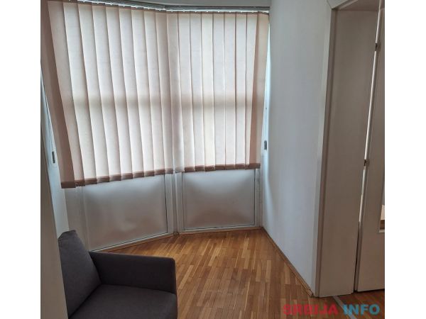 Požarevac, &Scaron;iri centar, dvoiposoban, 74 m&sup2; - TOP!