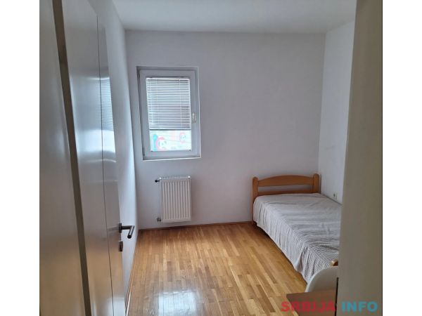 Požarevac, &Scaron;iri centar, dvoiposoban, 74 m&sup2; - TOP!