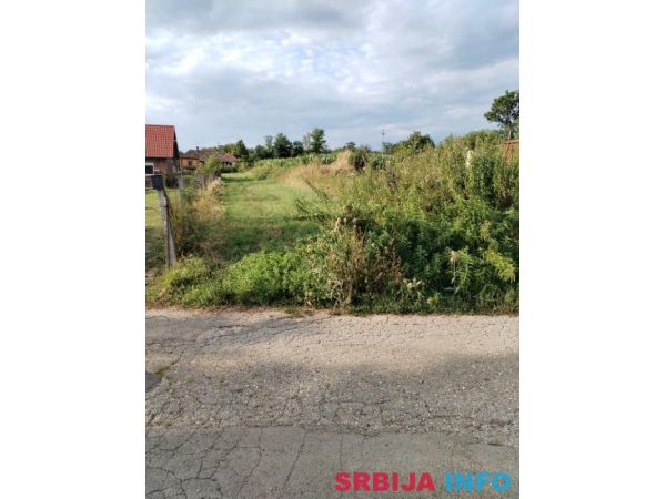 Prodaja imanja - vi&scaron;e placeva sa objektima Barajevo 