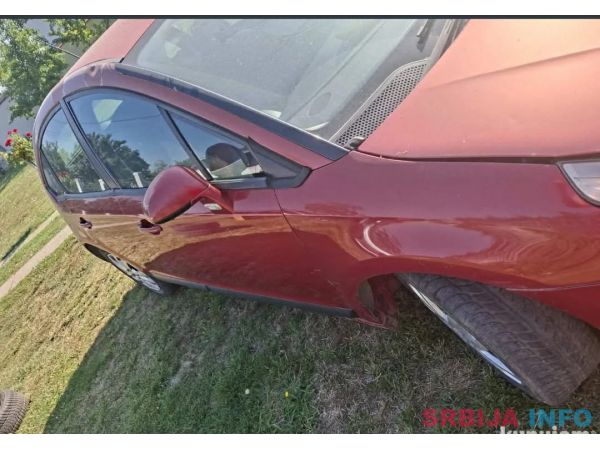 Prodaja polovnih delova za Citroena i Pežoa