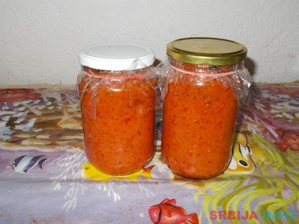 Prodajem domaci ajvar