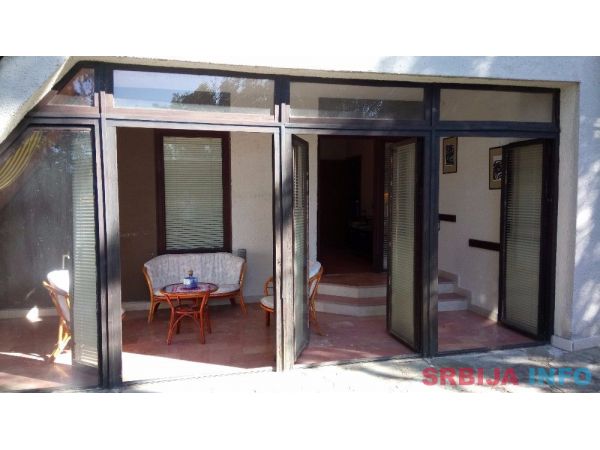 K-93, kuća 370mkv, gradsko brdo