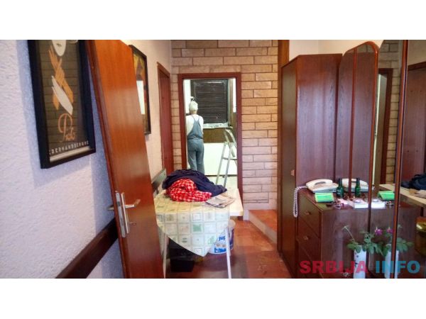 K-93, kuća 370mkv, gradsko brdo