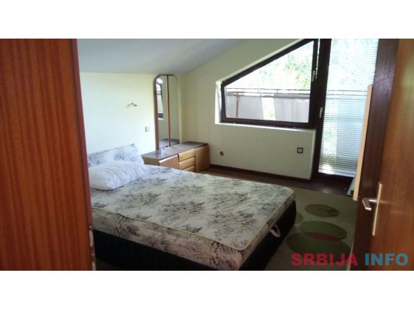 K-93, kuća 370mkv, gradsko brdo