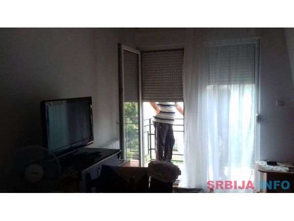 Beograd Petlovo brdo garsonjera 29m2!