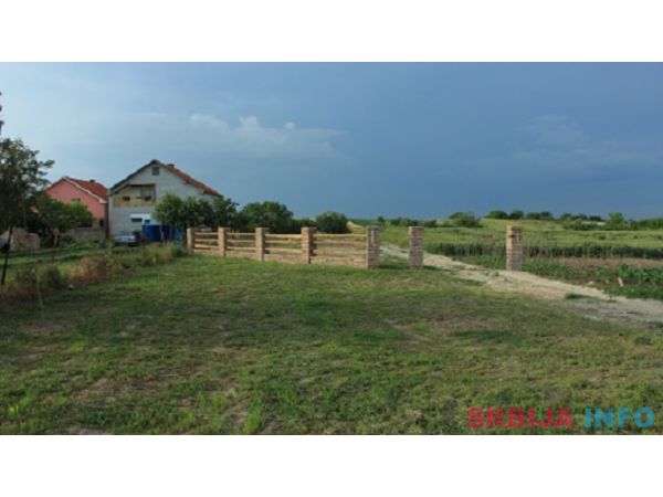 Plac Stari Banovci Hitno