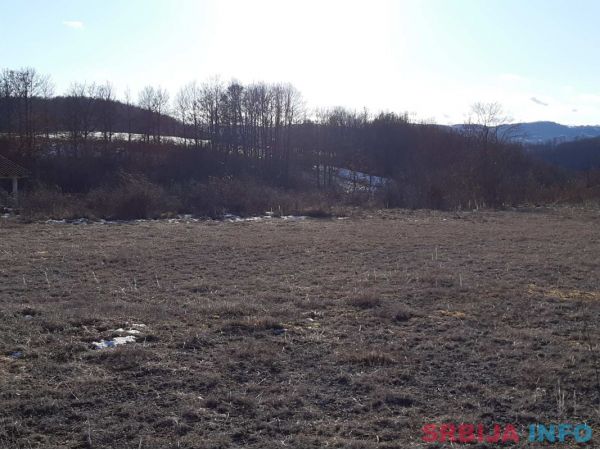 Izdajem plac-magacin, Zlatibor-Mackat