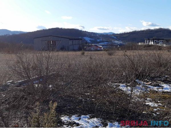 Izdajem plac-magacin, Zlatibor-Mackat