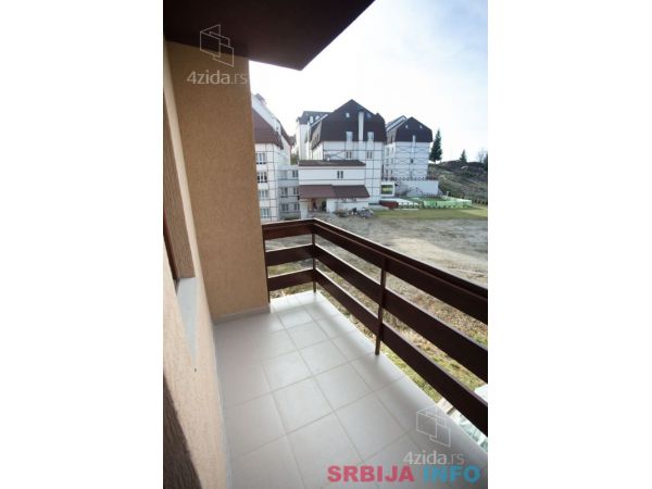 Na prodaju apartman na Kopaoniku