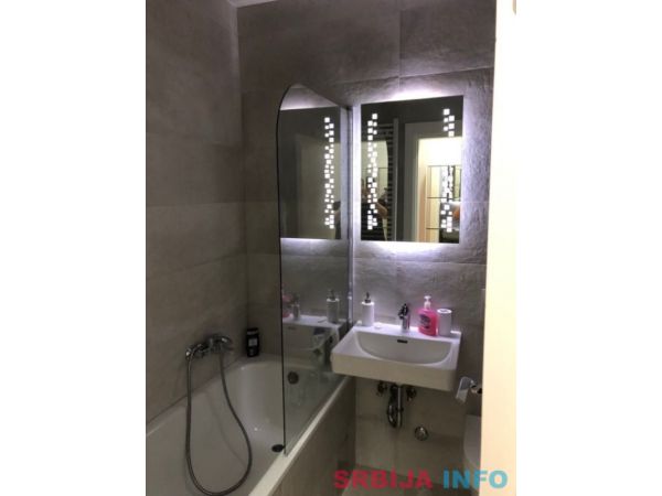 Prodajem LUX stan na Lekinom Brdu-vlasnik