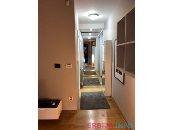 Prodajem LUX stan na Lekinom Brdu-vlasnik