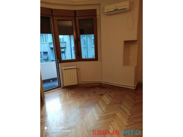 Dvosoban stan u centru Beograda