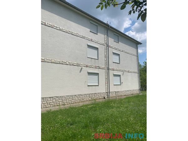 Kuca na prodaju-Mladenovac