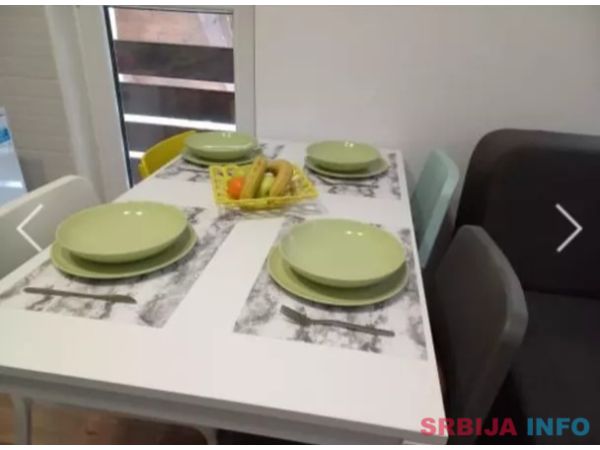 Prodajem apartman u centru Divcibara