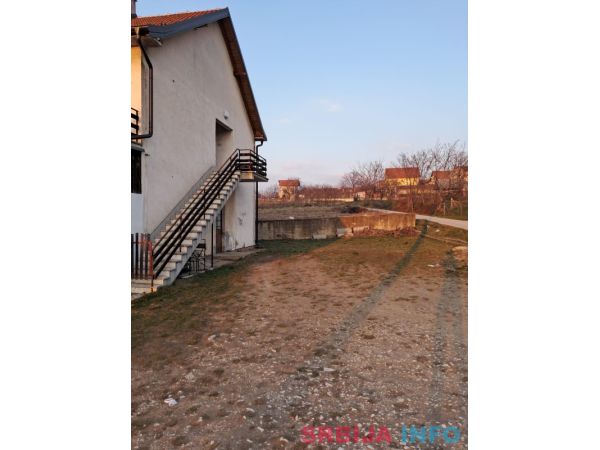 Prodajem kucu u Arandjelovcu