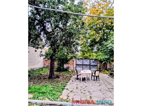 Kuća 100 m2 Pančevo