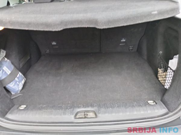 Pežo 2008.1.2turbo benzin 2017. god 