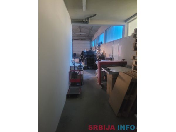 Hala 750m2 Novi Sad