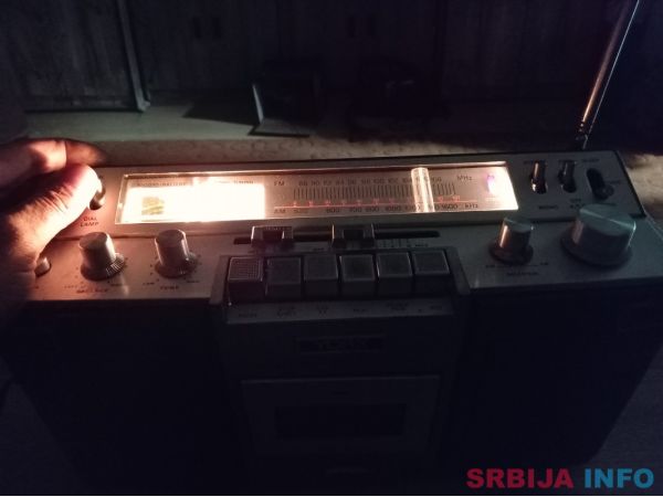 Radio kasetofon york kr680