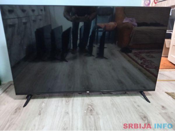 VOX 55wos315b neispravan