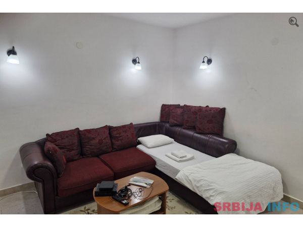 Trosoban Apartman Bajloni House Beograd Centar
