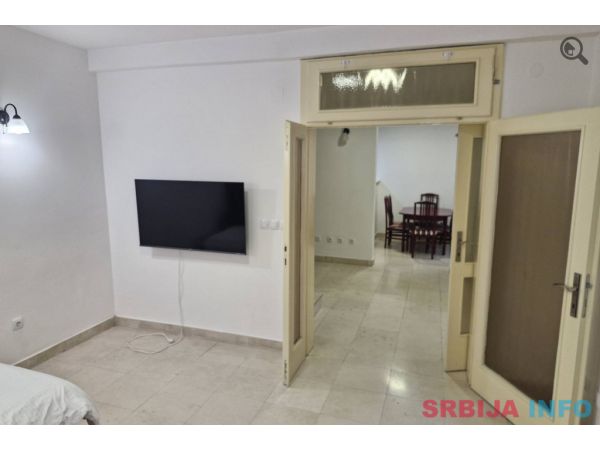 Trosoban Apartman Bajloni House Beograd Centar
