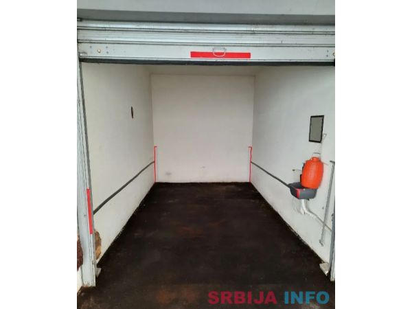 Prodajem garazu u Zemunu